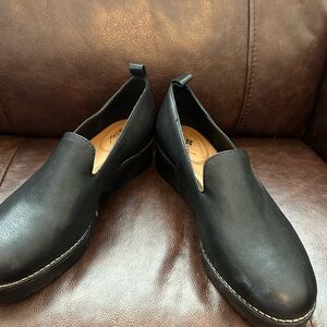 Patricia Nash Black Leather wedge